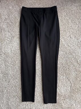 HUE Black Legging